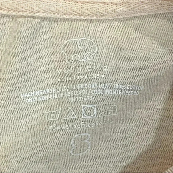 🍀2/$22 Ivory Ella Peach Tropical Pineapple Long Sleeve T-Shirt Womens size Small - Picture 7 of 10